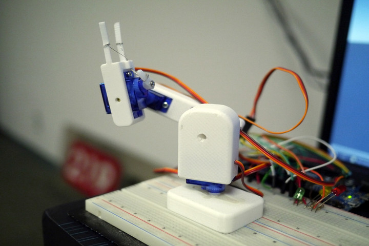 人形机器人标准出台AI算力催热电子元器件复苏数字经济ETF盘中涨1%(图1)